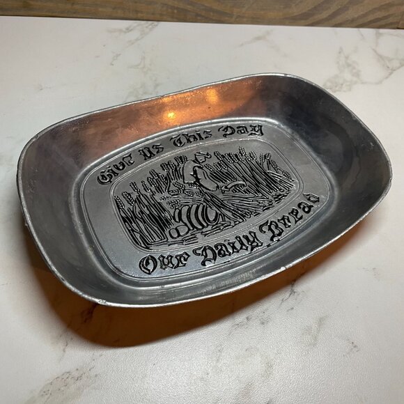 Serving Tray Old Country Pewter "Give Us This Day Our Daily Bread" - Picture 2 of 3